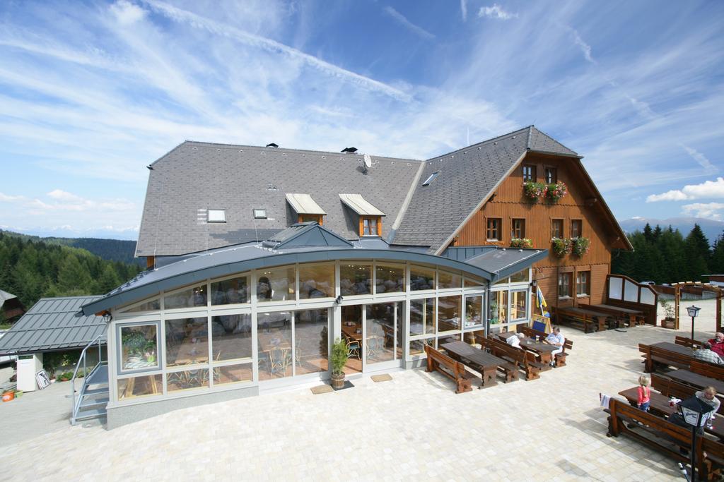 Almidylle Sabathy Hotel Obdach Eksteriør billede