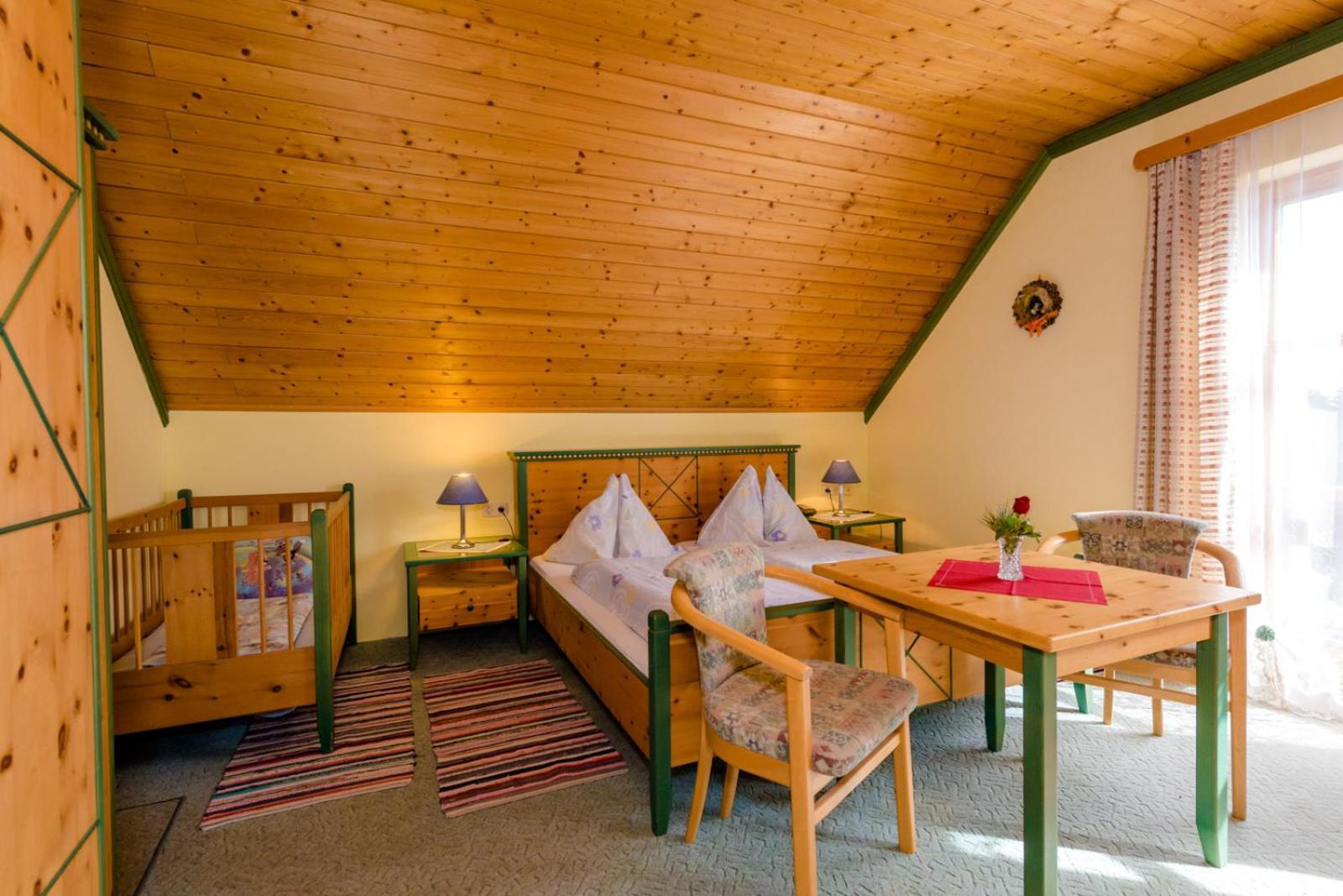 Almidylle Sabathy Hotel Obdach Værelse billede