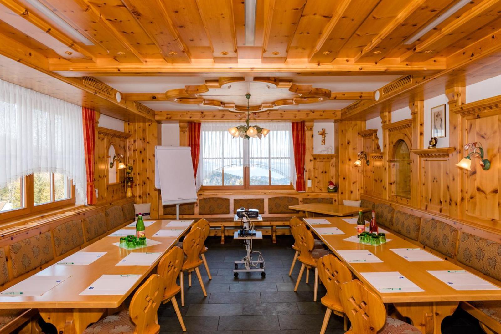 Almidylle Sabathy Hotel Obdach Eksteriør billede