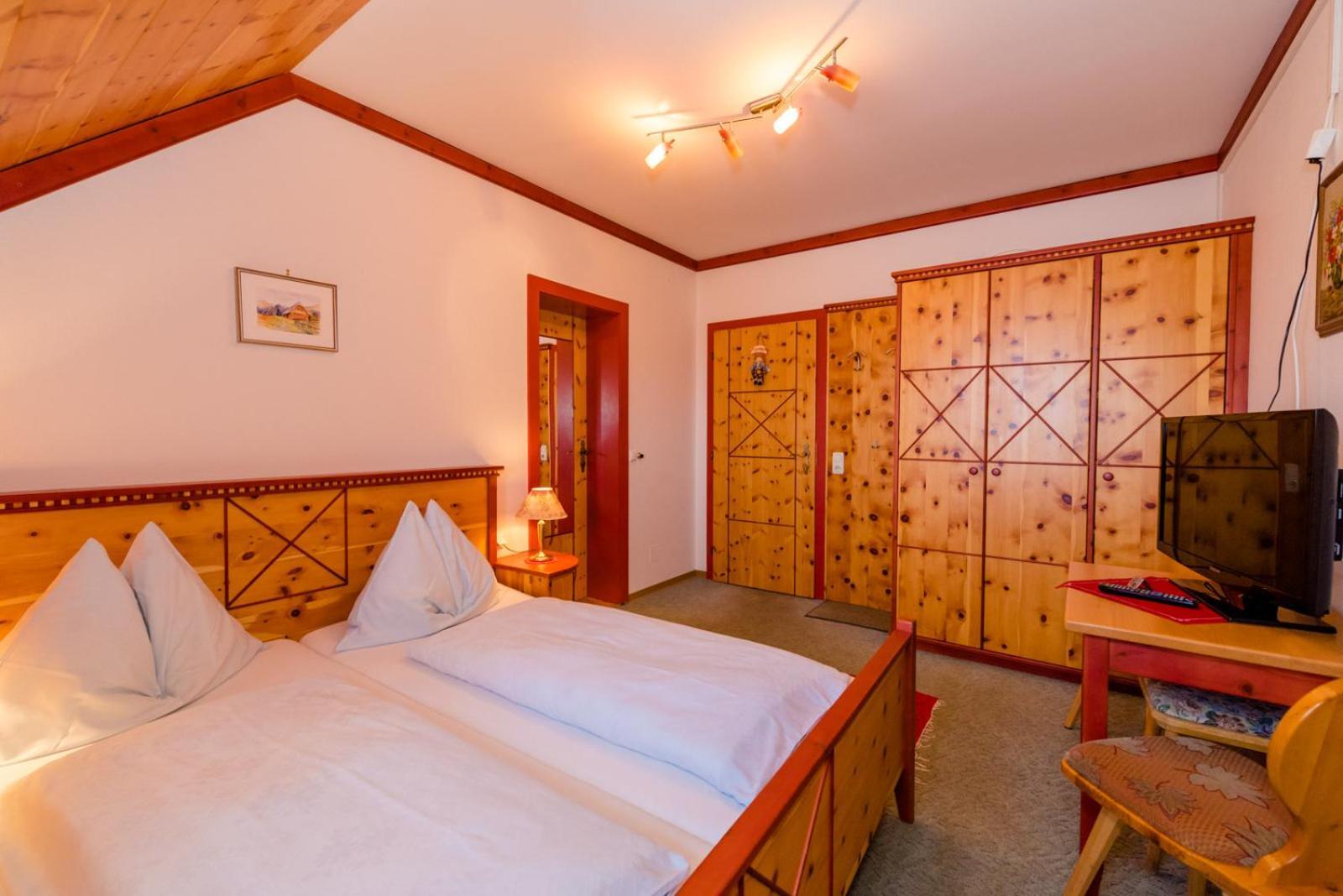 Almidylle Sabathy Hotel Obdach Eksteriør billede